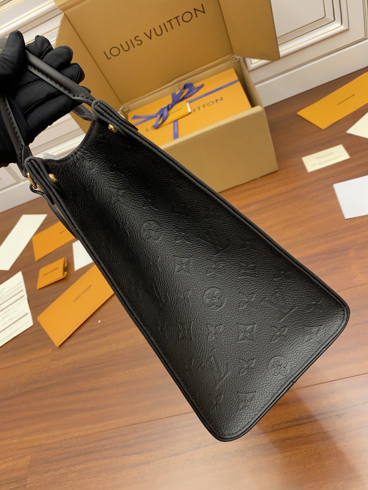 LV Shopping Bags